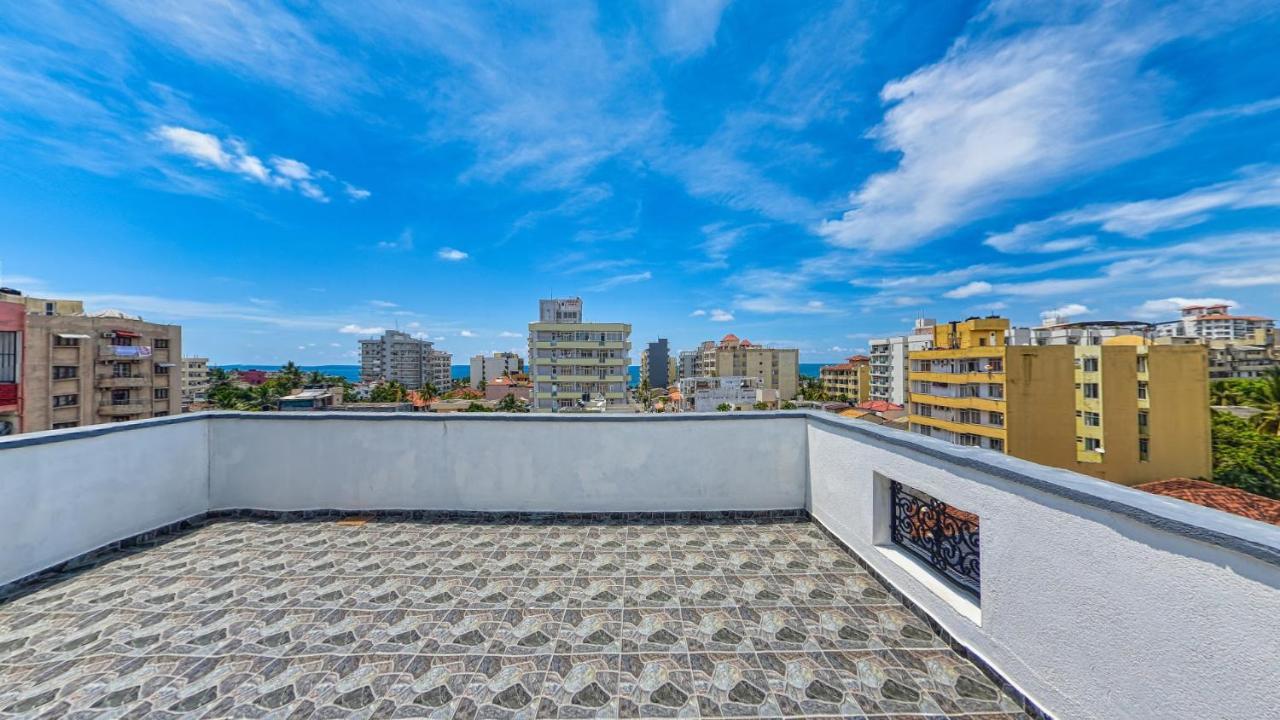 Ocean Breeze Apartment Colombo Exterior photo